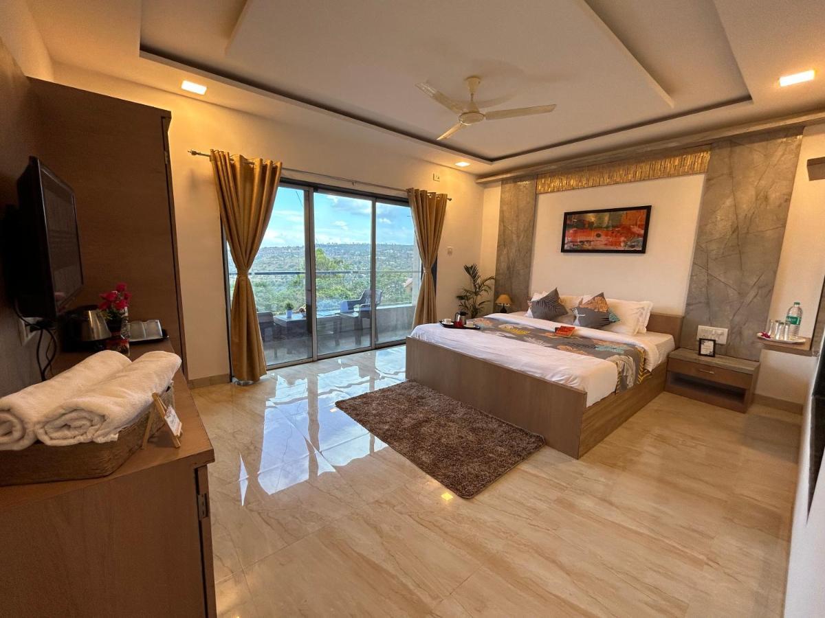 Divine Resort - Mahabaleshwar Панчгани Екстериор снимка